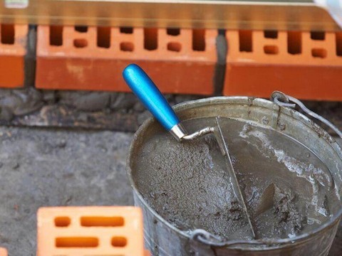 Цементно-песчаная смесь для укладки кирпича Цементно-песчаная смесь для укладки кирпича